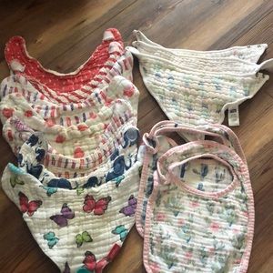 Bib bundle